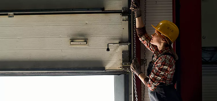Addressing Common Garage Door Stoppage Issues in Pearland, TX